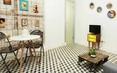 Baldosa hidráulica vintage: cómo integrarla en interiores actuales.